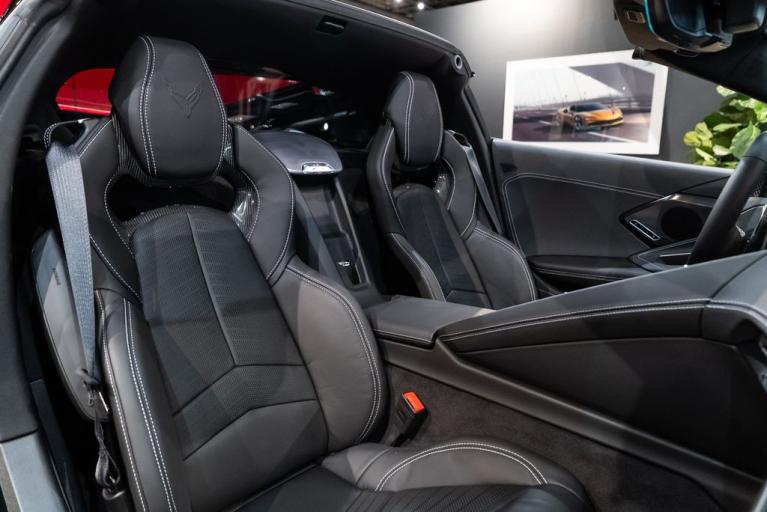 http://www.koenigseggchicago.com/galleria_images/119/119_p41_f.jpg