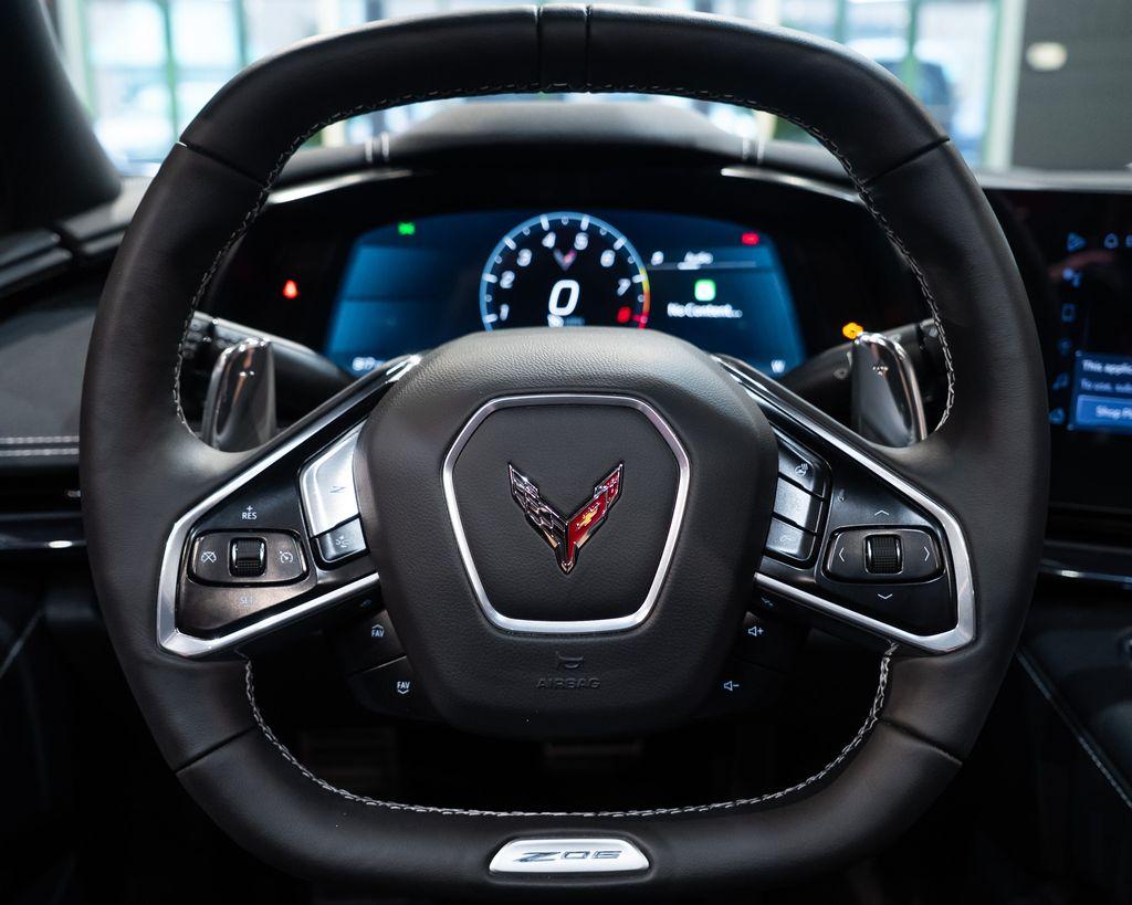 http://www.koenigseggchicago.com/galleria_images/119/119_p5_l.jpg