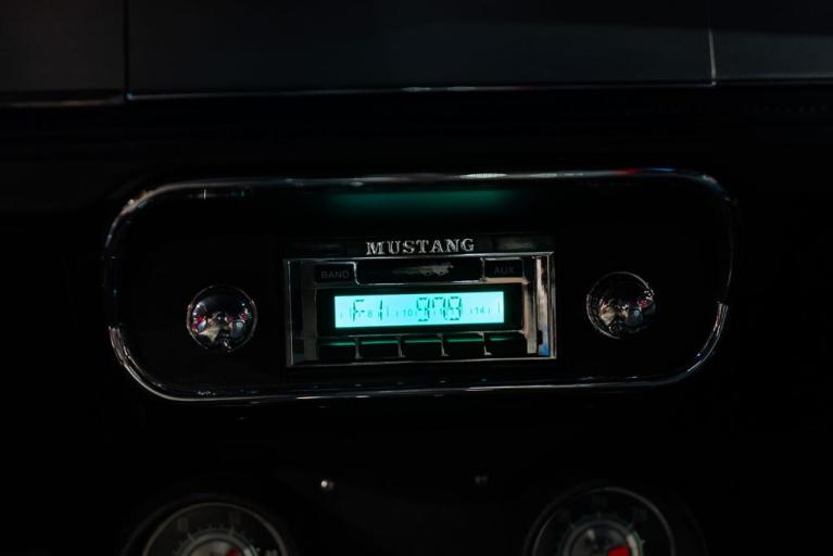 http://www.koenigseggchicago.com/galleria_images/120/120_p38_f.jpg