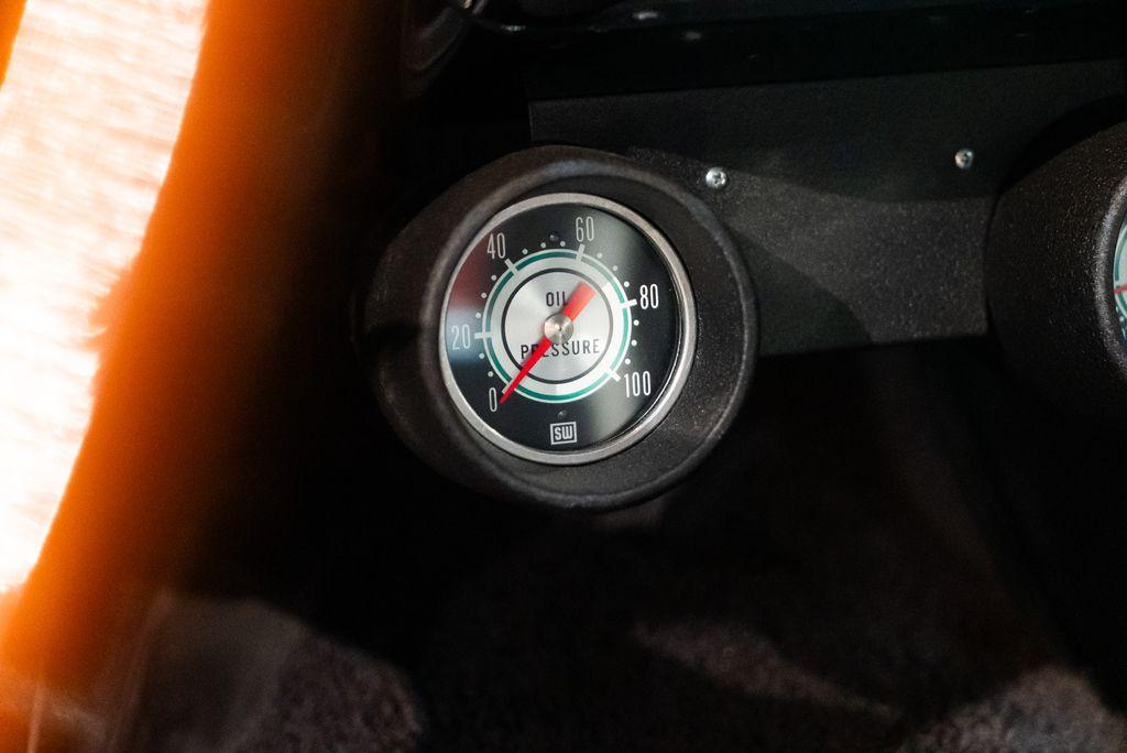 http://www.koenigseggchicago.com/galleria_images/120/120_p40_l.jpg