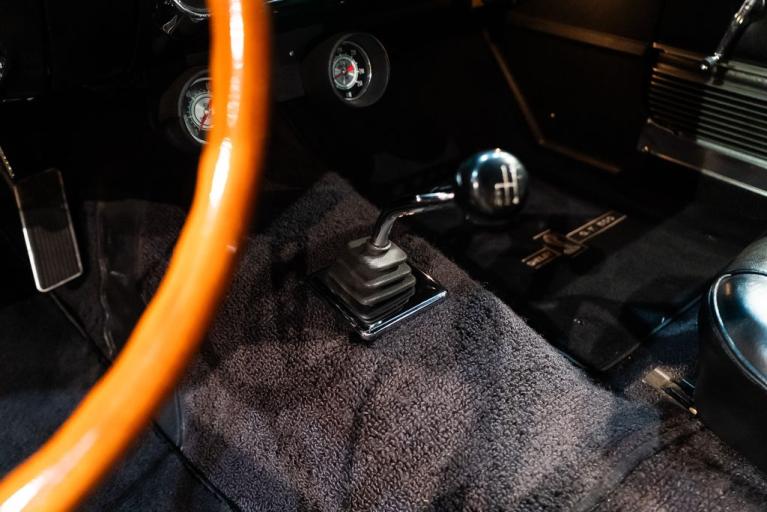 http://www.koenigseggchicago.com/galleria_images/120/120_p42_f.jpg
