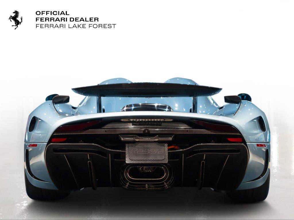 http://www.koenigseggchicago.com/galleria_images/123/123_p11_l.jpg