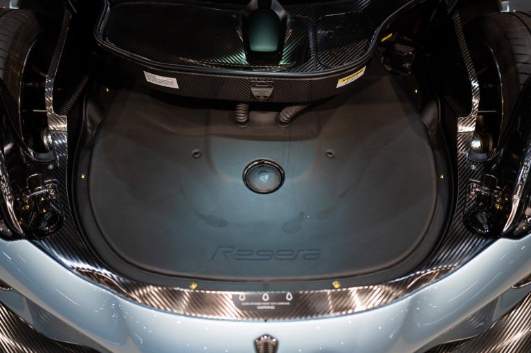 http://www.koenigseggchicago.com/galleria_images/123/123_p46_f.jpg