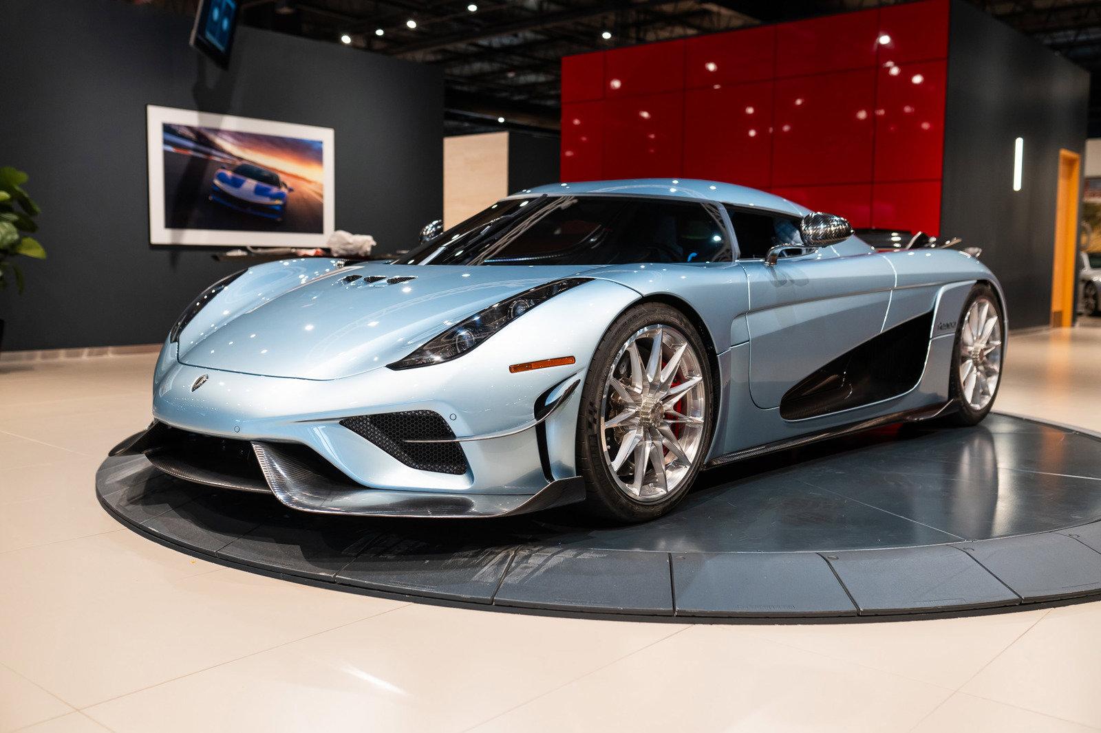 http://www.koenigseggchicago.com/galleria_images/123/123_p50_l.jpg