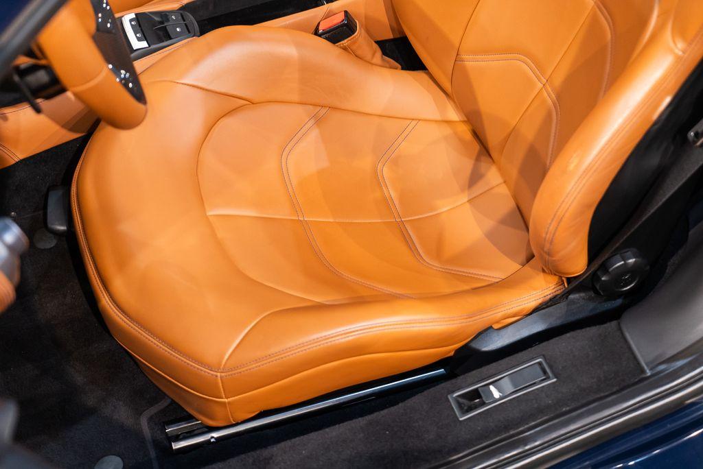 http://www.koenigseggchicago.com/galleria_images/125/125_p27_l.jpg
