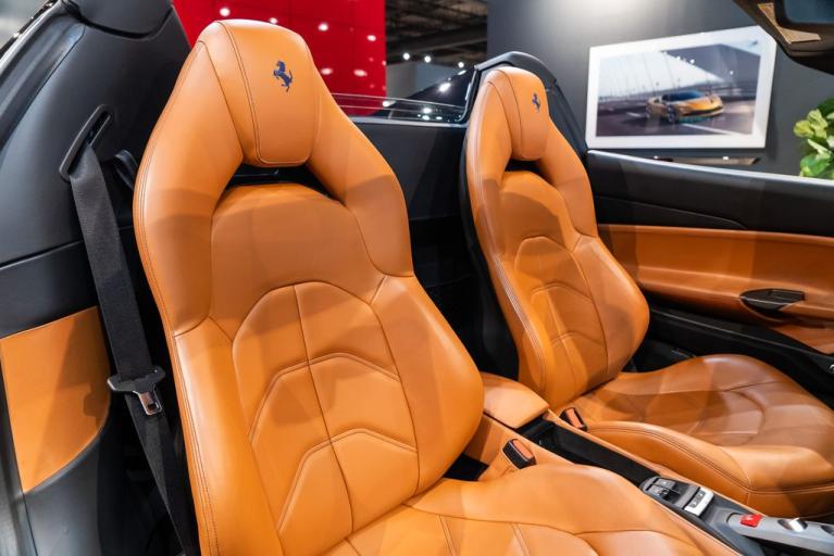 http://www.koenigseggchicago.com/galleria_images/125/125_p47_f.jpg