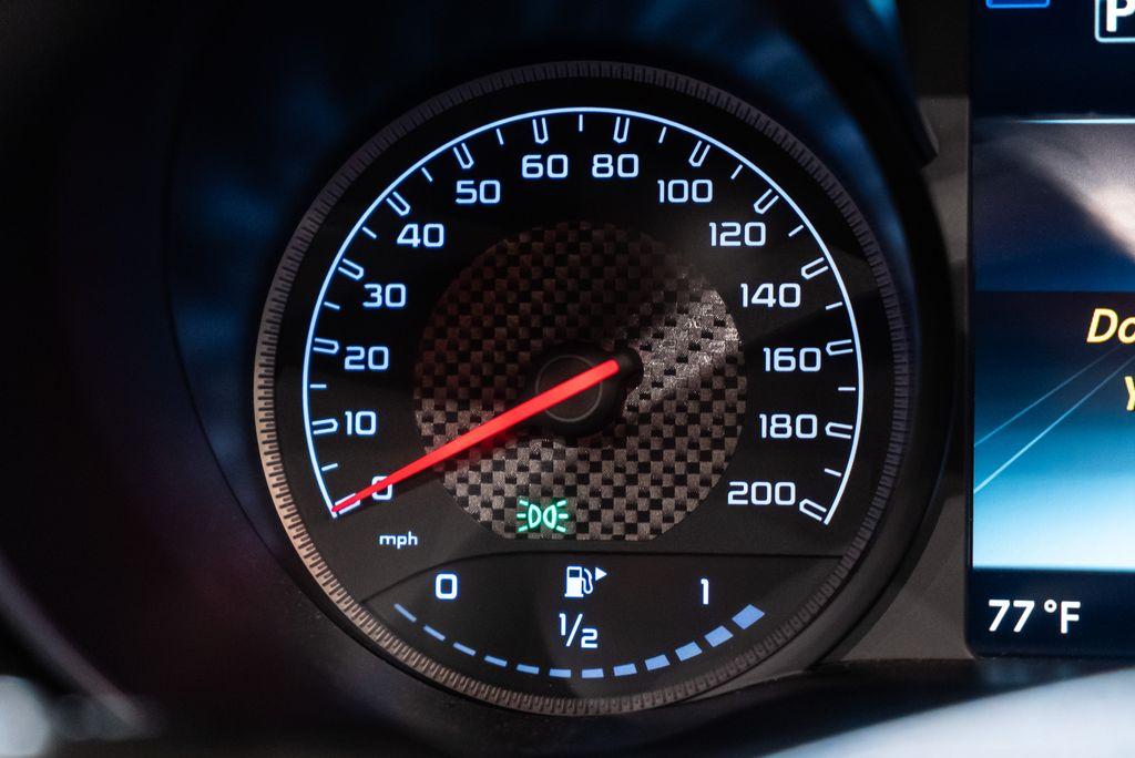 http://www.koenigseggchicago.com/galleria_images/126/126_p39_l.jpg