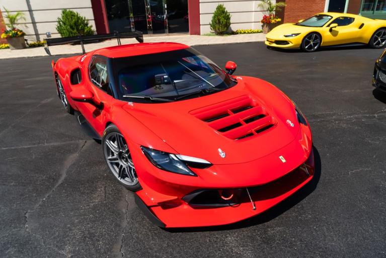 http://www.koenigseggchicago.com/galleria_images/127/127_p17_f.jpg
