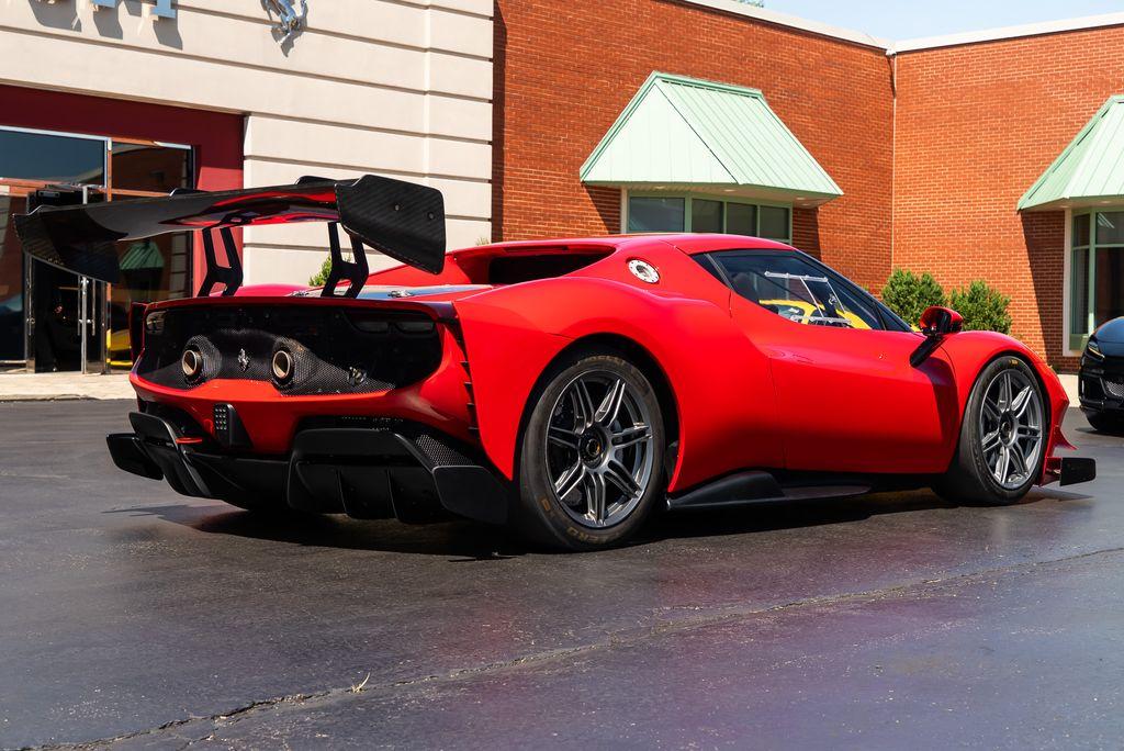 http://www.koenigseggchicago.com/galleria_images/127/127_p34_l.jpg