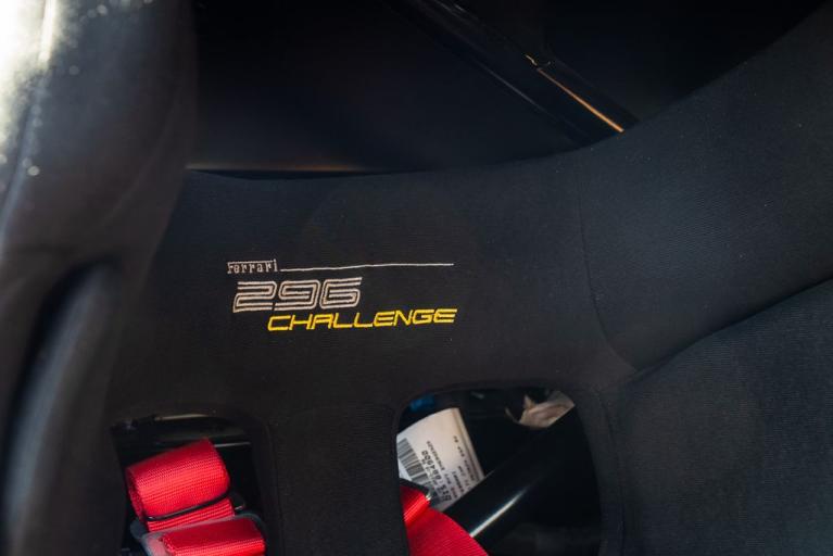 http://www.koenigseggchicago.com/galleria_images/127/127_p44_f.jpg