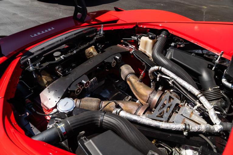 http://www.koenigseggchicago.com/galleria_images/127/127_p53_f.jpg