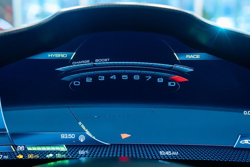 http://www.koenigseggchicago.com/galleria_images/128/128_p30_l.jpg