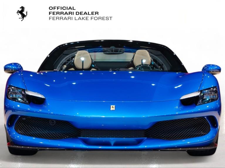 http://www.koenigseggchicago.com/galleria_images/128/128_p7_f.jpg