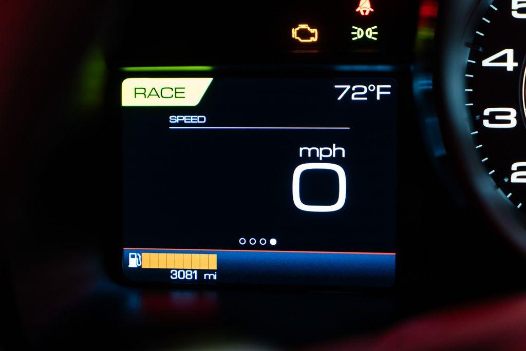 http://www.koenigseggchicago.com/galleria_images/13/13_p39_l.jpg