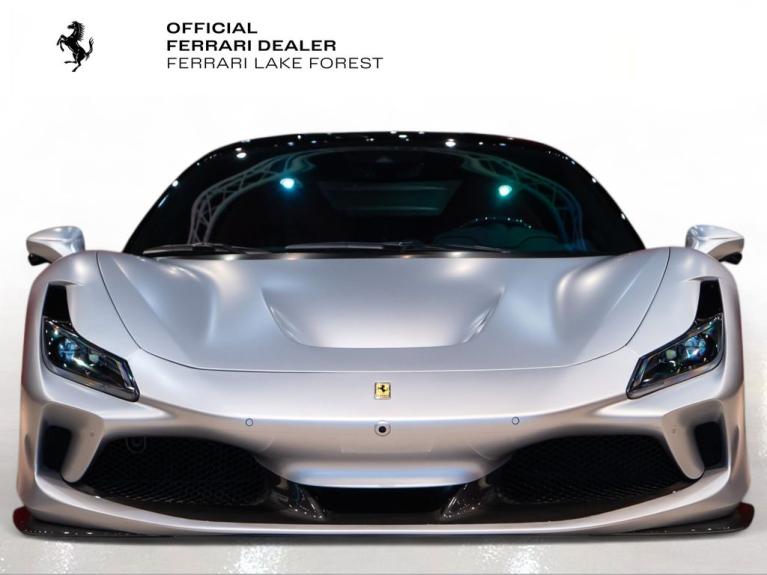 http://www.koenigseggchicago.com/galleria_images/13/13_p3_f.jpg