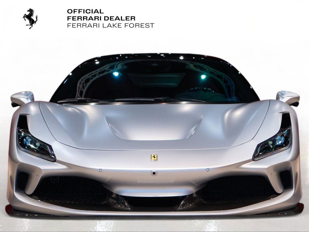 http://www.koenigseggchicago.com/galleria_images/13/13_p3_l.jpg