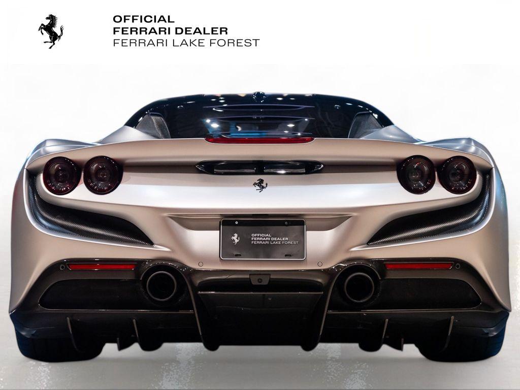 http://www.koenigseggchicago.com/galleria_images/13/13_p7_l.jpg