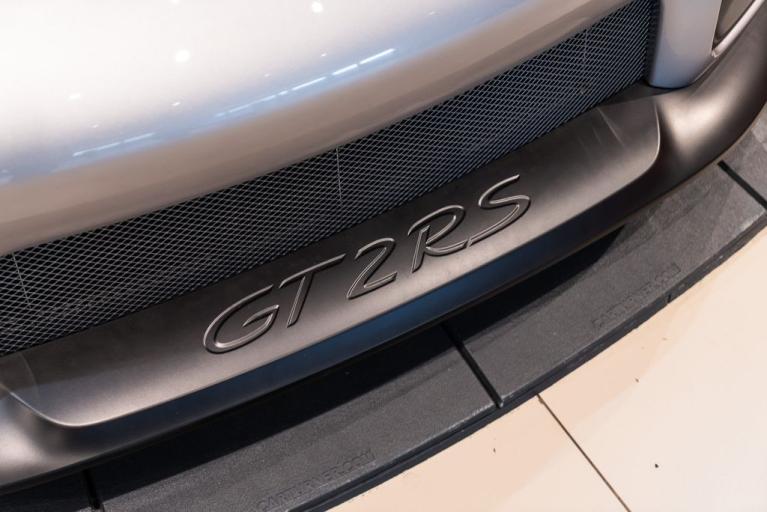 http://www.koenigseggchicago.com/galleria_images/130/130_p15_f.jpg