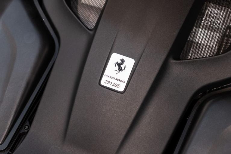 http://www.koenigseggchicago.com/galleria_images/131/131_p20_f.jpg