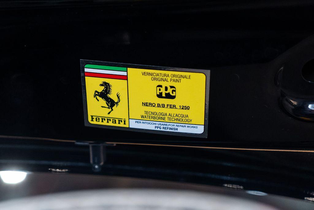 http://www.koenigseggchicago.com/galleria_images/131/131_p22_l.jpg