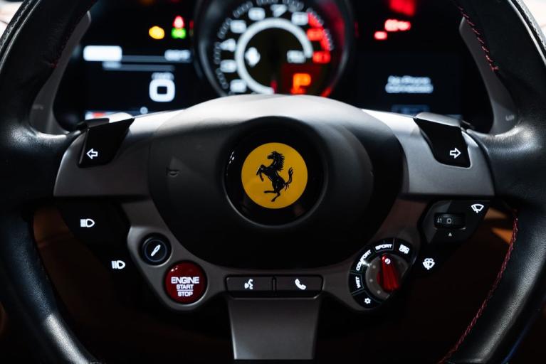 http://www.koenigseggchicago.com/galleria_images/131/131_p30_f.jpg