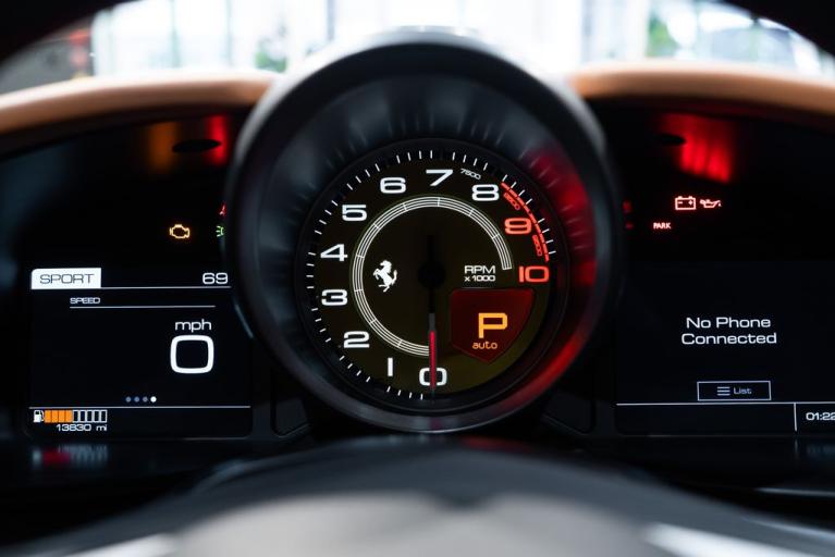 http://www.koenigseggchicago.com/galleria_images/131/131_p31_f.jpg