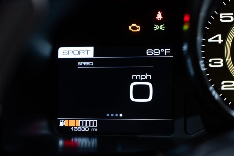http://www.koenigseggchicago.com/galleria_images/131/131_p33_f.jpg