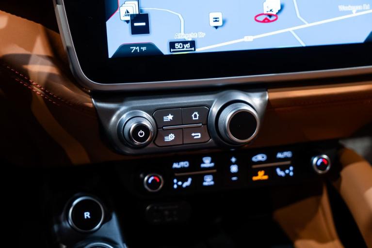 http://www.koenigseggchicago.com/galleria_images/131/131_p41_f.jpg