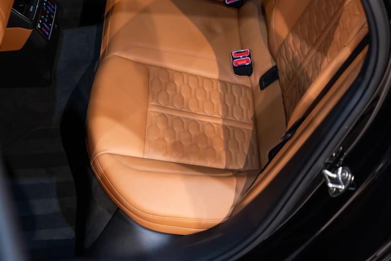 http://www.koenigseggchicago.com/galleria_images/132/132_p45_f.jpg