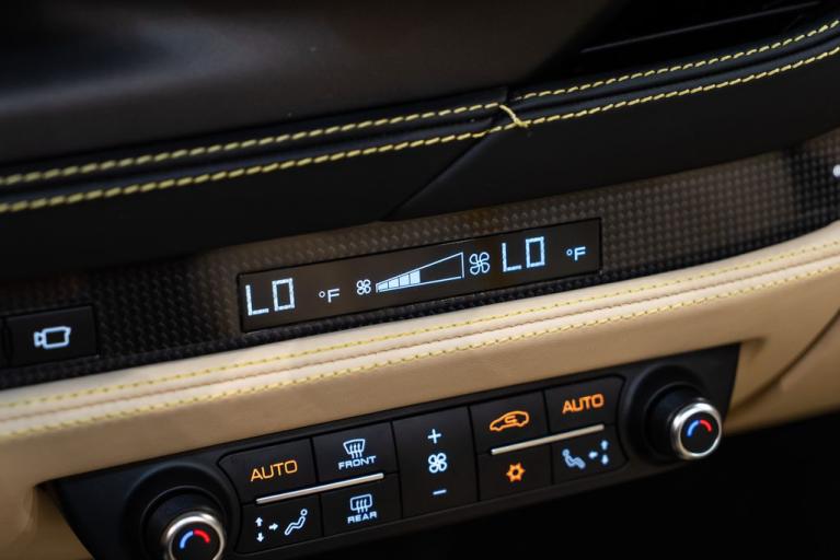 http://www.koenigseggchicago.com/galleria_images/133/133_p38_f.jpg