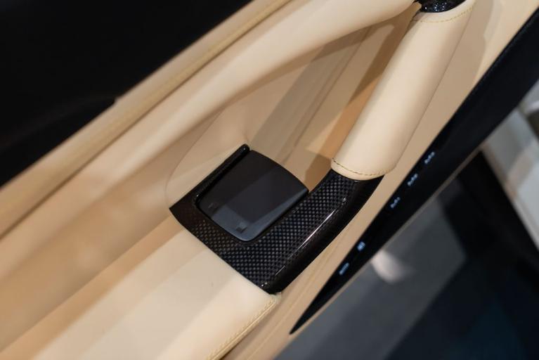 http://www.koenigseggchicago.com/galleria_images/133/133_p46_f.jpg