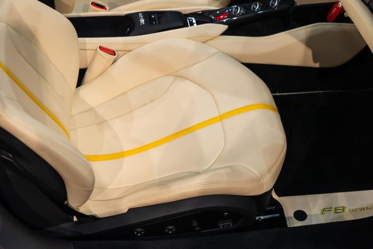 http://www.koenigseggchicago.com/galleria_images/133/133_p51_f.jpg