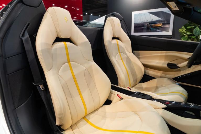 http://www.koenigseggchicago.com/galleria_images/133/133_p52_f.jpg