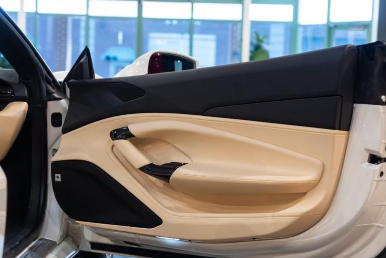 http://www.koenigseggchicago.com/galleria_images/133/133_p53_f.jpg