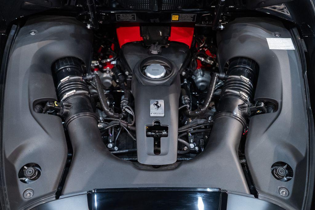 http://www.koenigseggchicago.com/galleria_images/134/134_p23_l.jpg