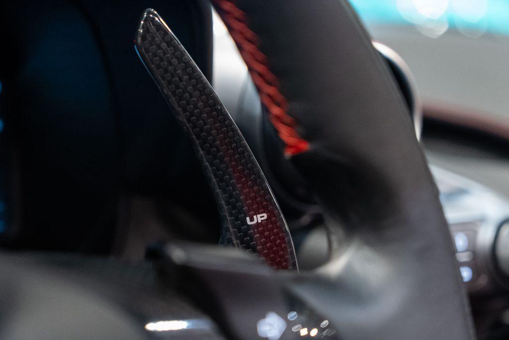 http://www.koenigseggchicago.com/galleria_images/134/134_p29_l.jpg