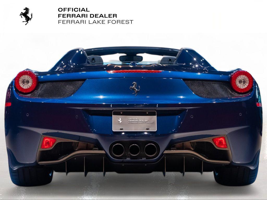 http://www.koenigseggchicago.com/galleria_images/135/135_p11_l.jpg