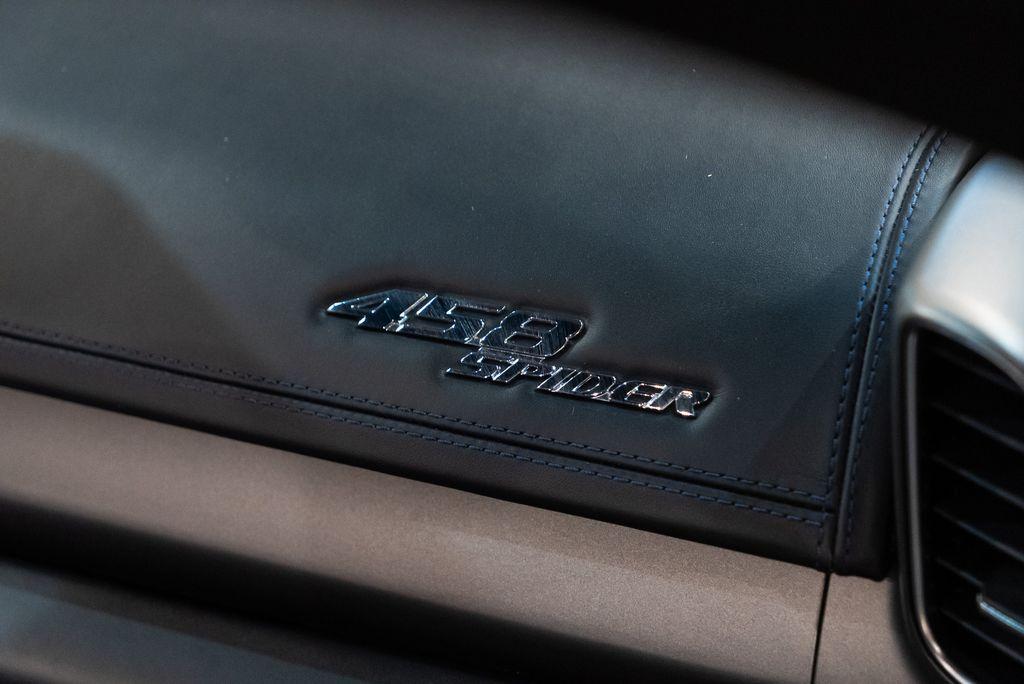 http://www.koenigseggchicago.com/galleria_images/135/135_p45_l.jpg
