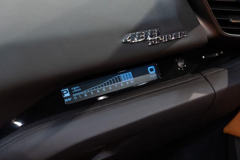 http://www.koenigseggchicago.com/galleria_images/136/136_p36_f.jpg