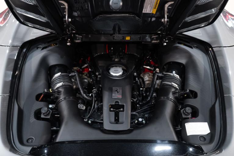 http://www.koenigseggchicago.com/galleria_images/137/137_p12_f.jpg