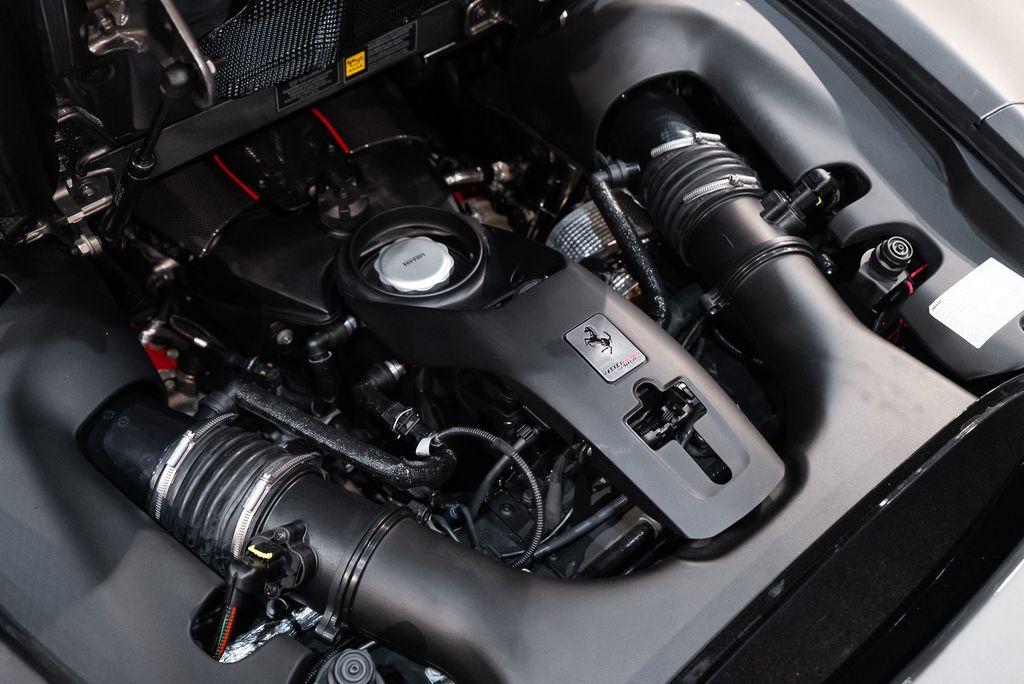 http://www.koenigseggchicago.com/galleria_images/137/137_p13_l.jpg
