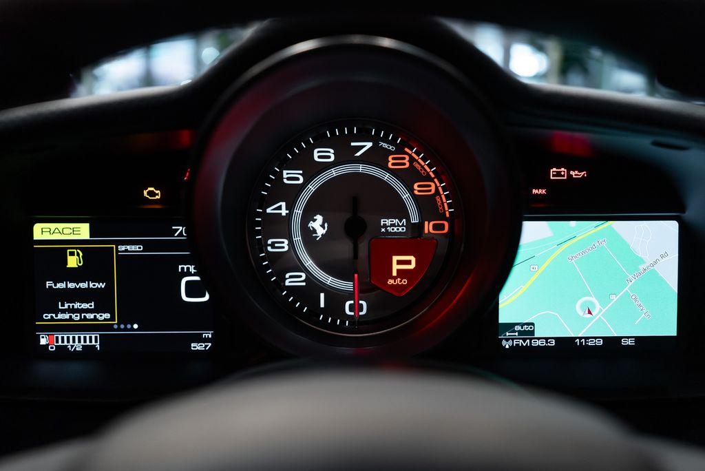 http://www.koenigseggchicago.com/galleria_images/137/137_p23_l.jpg