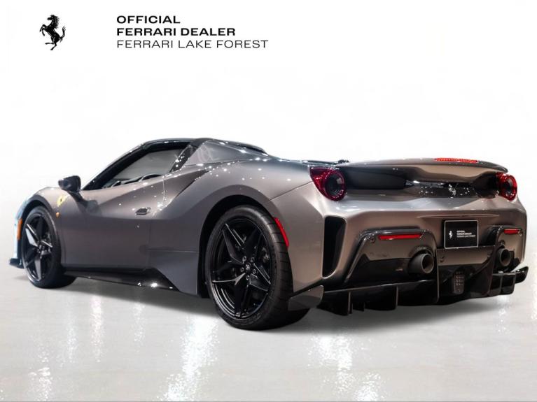 http://www.koenigseggchicago.com/galleria_images/137/137_p2_f.jpg
