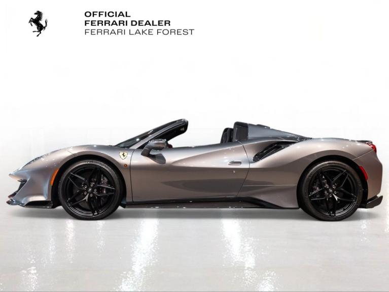http://www.koenigseggchicago.com/galleria_images/137/137_p3_f.jpg