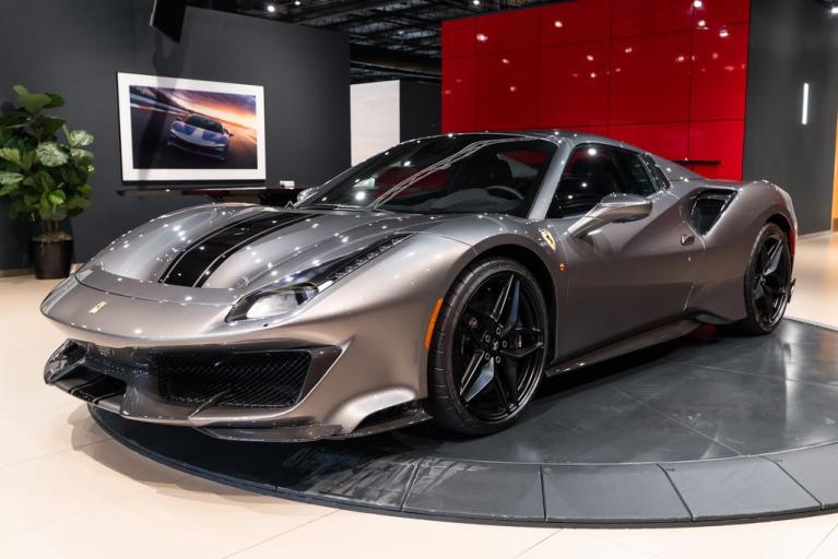 http://www.koenigseggchicago.com/galleria_images/137/137_p50_f.jpg
