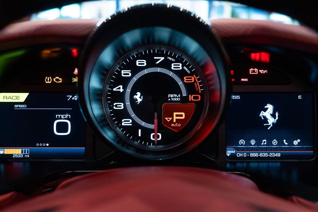 http://www.koenigseggchicago.com/galleria_images/138/138_p28_l.jpg