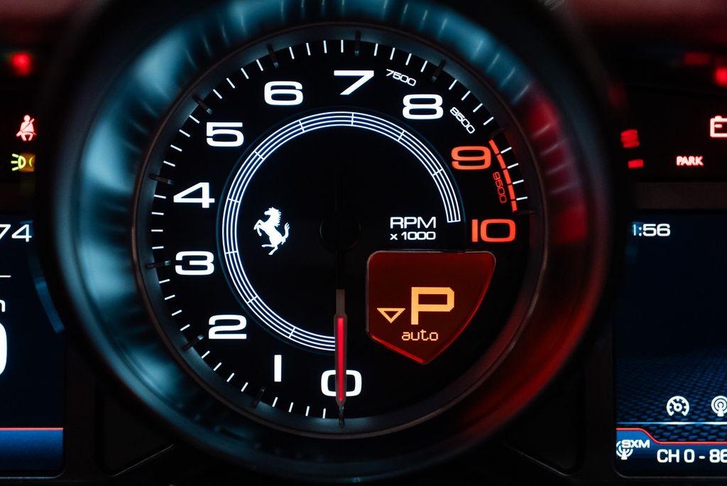 http://www.koenigseggchicago.com/galleria_images/138/138_p29_l.jpg