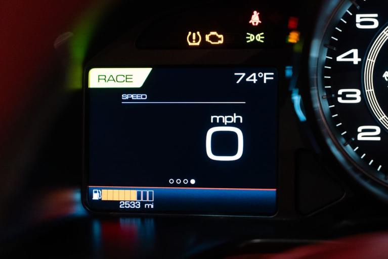 http://www.koenigseggchicago.com/galleria_images/138/138_p30_f.jpg