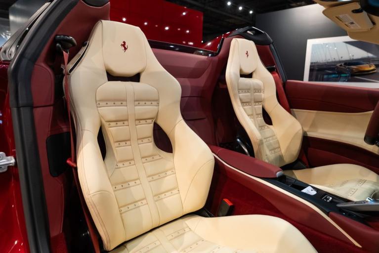 http://www.koenigseggchicago.com/galleria_images/138/138_p44_f.jpg