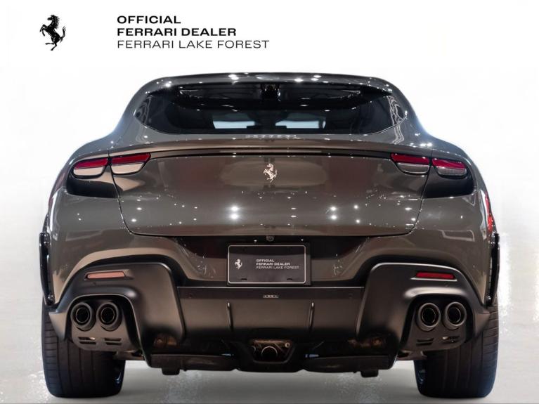 http://www.koenigseggchicago.com/galleria_images/139/139_p11_f.jpg